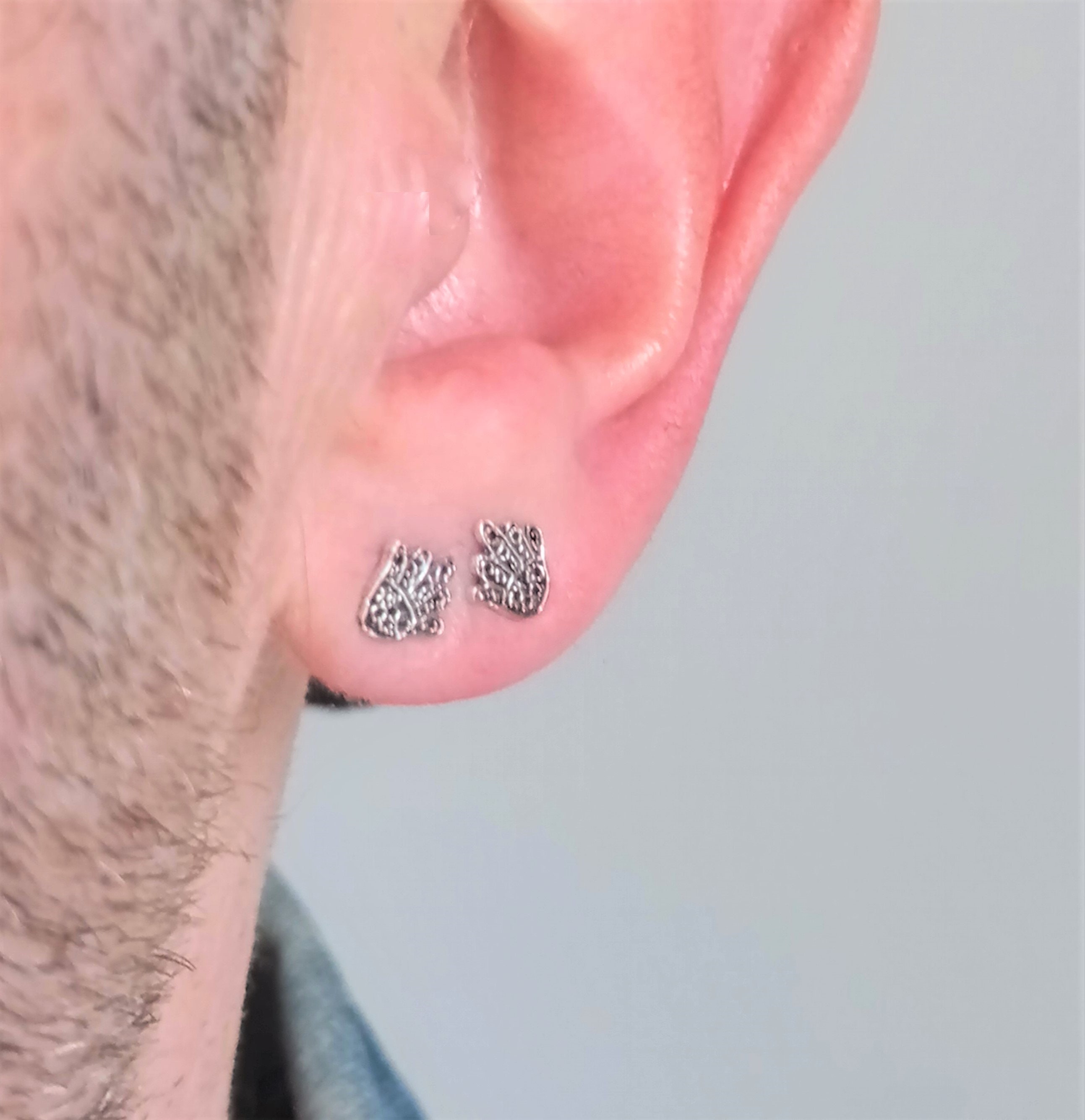 Silverly Orecchini A Bottone In Argento 925 Con Mano Di Hamsa (Fatima) – Design Filigrana Testurizzato, Ipoallergenici, 9x10 Mm, Regalo In Confezione Con Panno Lucidante