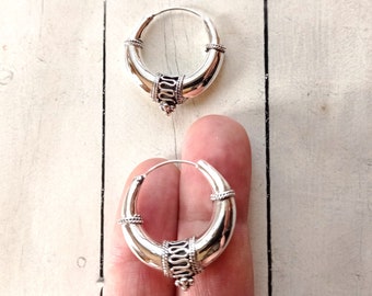 EYS Jewelry, orecchini da donna rotondi, in argento Sterling 925 ossidato, rosso