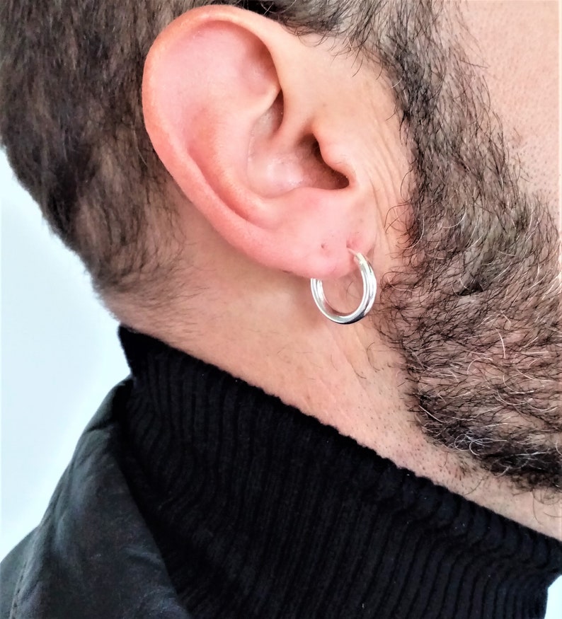 Bold 925 Sterling Silver earrings for men, 18mm diameter, 3mm caliber. Striking and attention-grabbing design.
