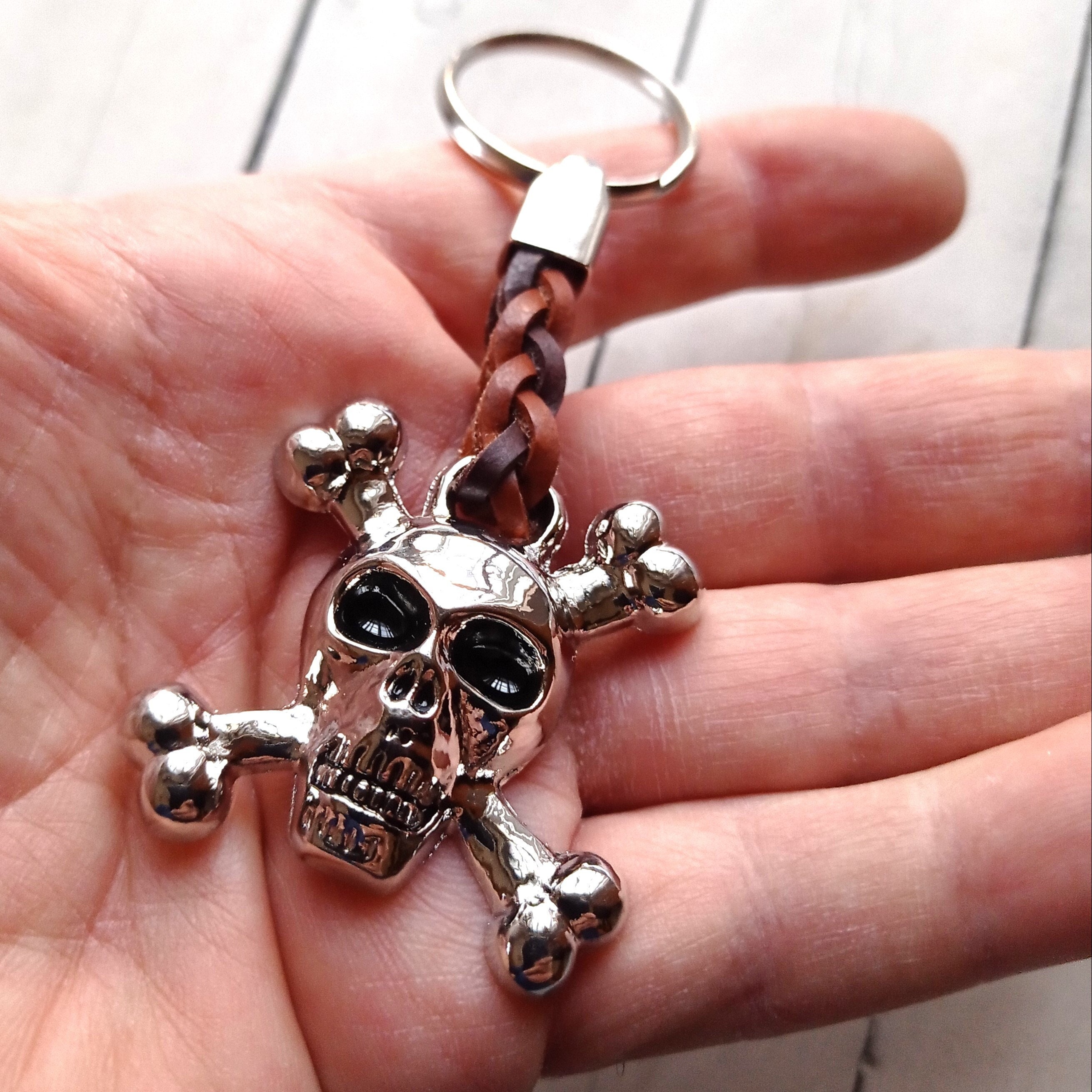 Schlüsselanhänger mit Totenkopf - Valentinstag Schmuck
