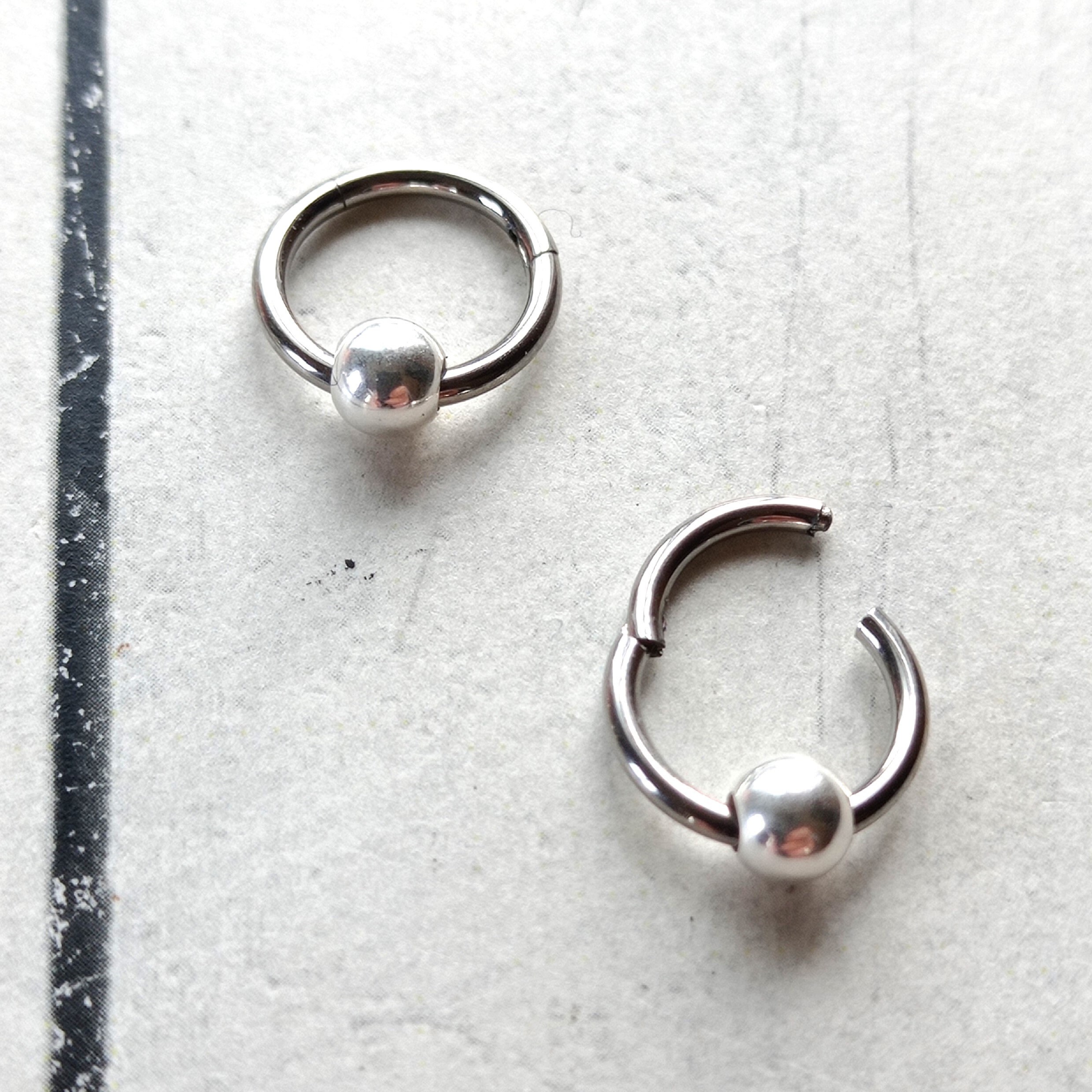 Minimalist 10mm Titanium ASTM F-136 Hinged Segment Hoop