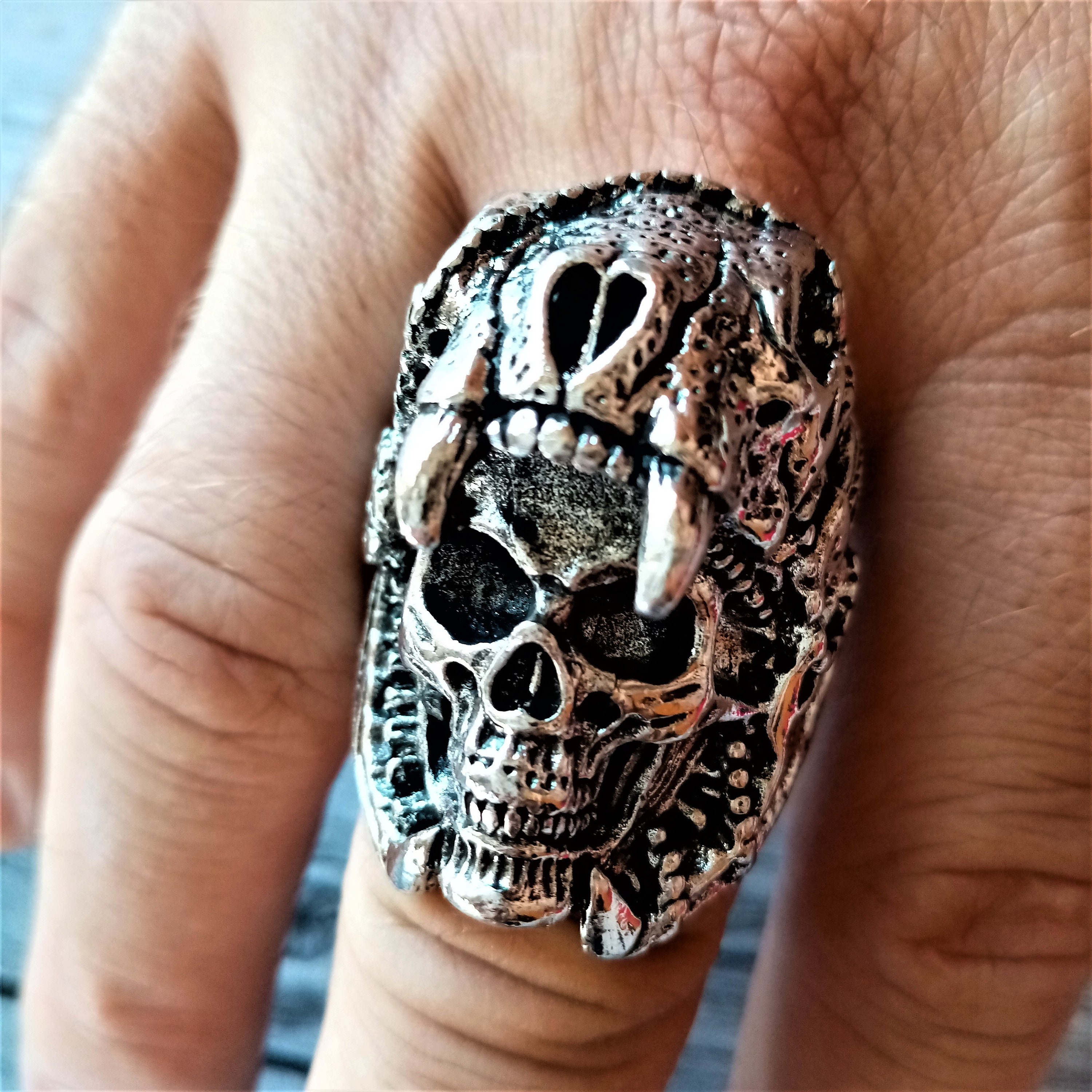 IFUAQZ Men's Wolf Skull Head Ring – Stainless Steel Gothic Biker Band, Silver/Gold, Sizes 7-13 - View #3