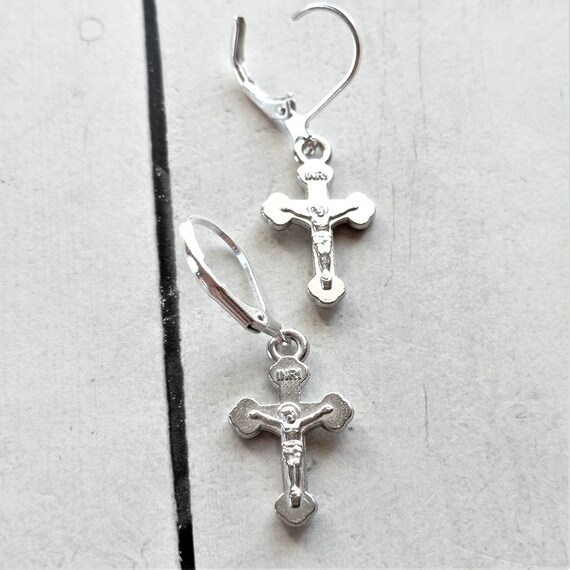 Orecchini A Cerchio Con Croce In Argento 925 E Zirconia Cubica - Regalo Religioso Donna - 2