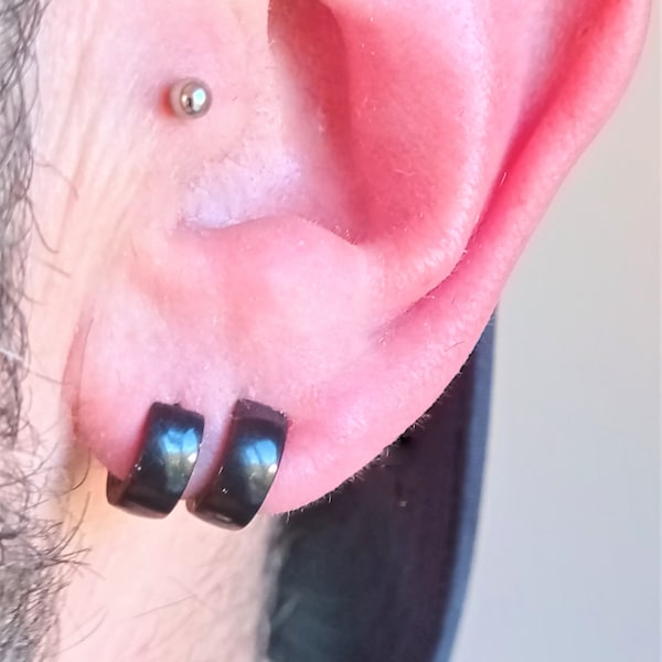 Hoop earring for men in black satin 8 mm in diameter and 4 mm wide / Black steel hoop for men - black moons
