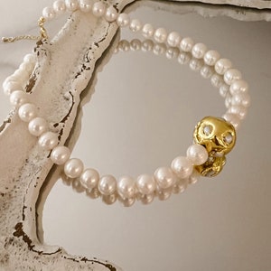 Pearl Necklace with Golden Balla