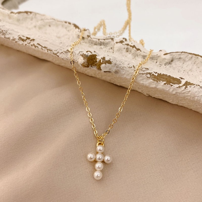 Pearl Cross Pendant Necklace main image 1