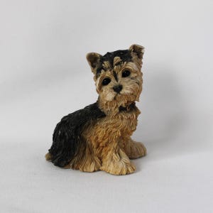 Vintage Yorkie Puppy Figurine – 1999 Resin Dog Ornament, Yorkshire Terrier Collectible, No. 90784