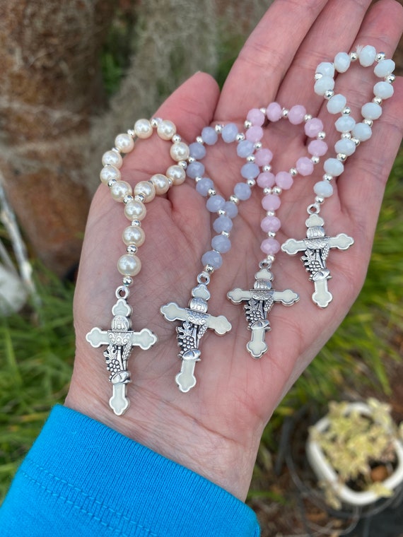 Mini Rosaries, Mini Rosary, First Communion, Baptism Rosary, Communion  Favors, Party Favors, Religious Favors 
