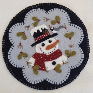 Pre-Washed Wool Felt Penny rug Kit - Frosty Friends - Penny Lane Primitives TWO Mini Mats Kit