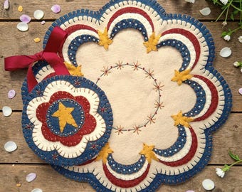 God Bless America Penny Rug Kit - Wool Blend Felt / Pre-cut Pieces