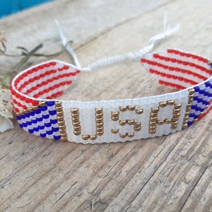American flag bracelet, USA patriotic loom beaded wristband, Fourth of July hand woven seed bead jewelry, Independence Day friendship gift