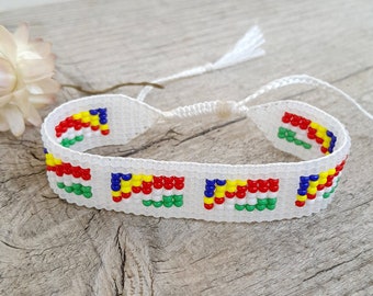 Seychelles flag bracelet, East African beaded wristband, Loom hand woven bracelet, Patriotic seed bead jewelry, Gift for a homesick friend