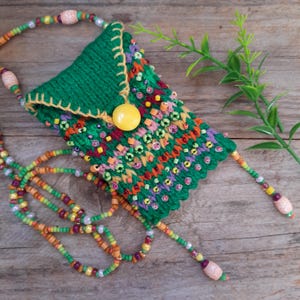 Medicine necklace bag, Small knitted pouch for crystals, coins, talismans or amulets, Neck purse