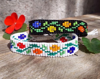 Floral Pattern Bracelet, Beaded Folk Wristband, Boho Jewelry, Seed Bead Gift