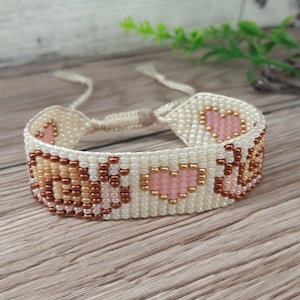 Snail Bracelet, Cute Beaded Wristband, Neutral Heart Jewelry, Soft Color Gift