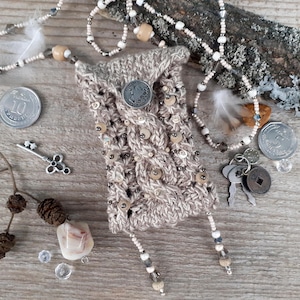 Knitted medicine neck bag, Small pouch for crystal, Long boho necklace bag, Beige talisman pouch, Amulet bag, Mini coin purse, Pendant-pouch