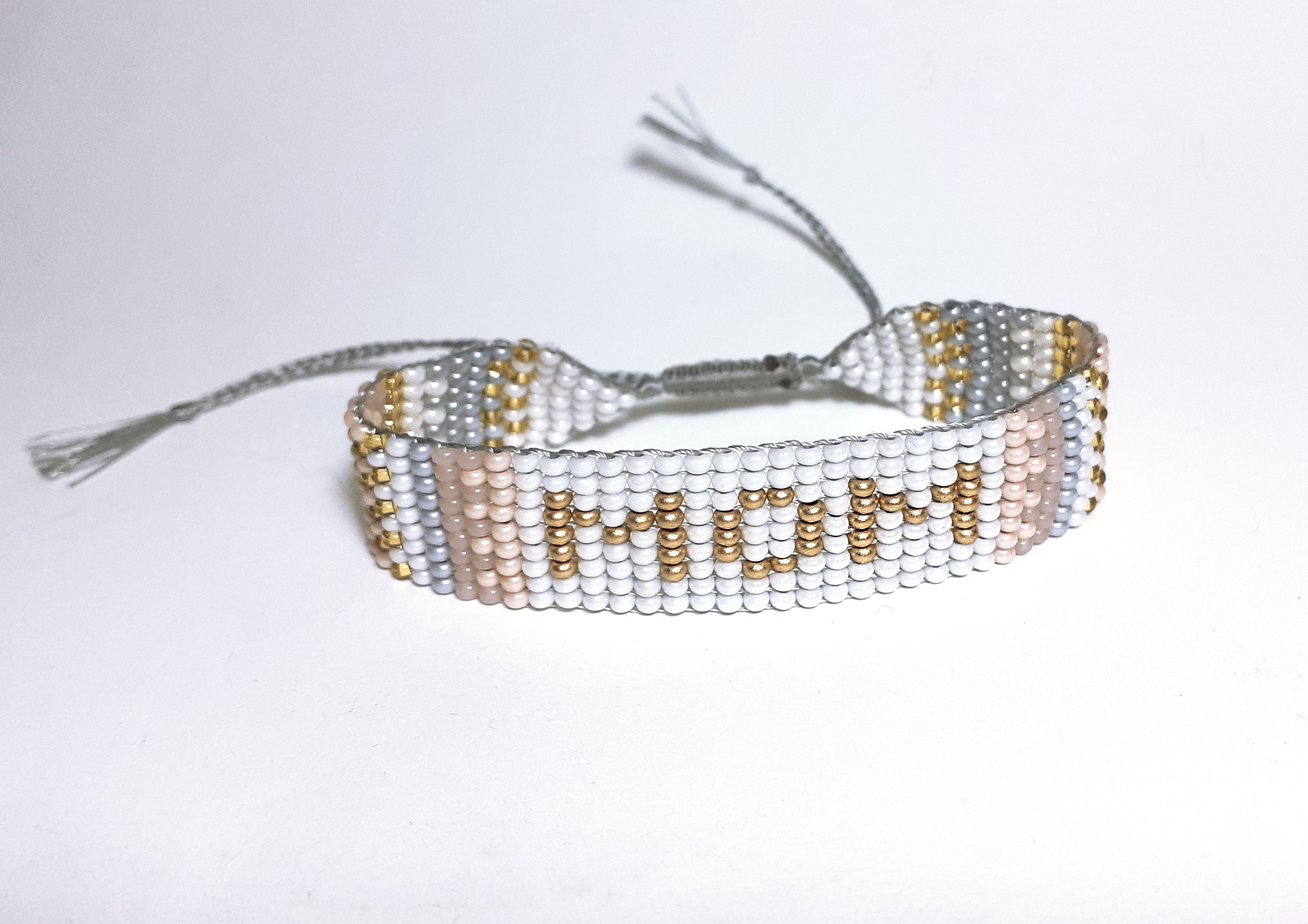 Bracelet MOM Beaded bracelet with inscription Hand woven loom Etsy México