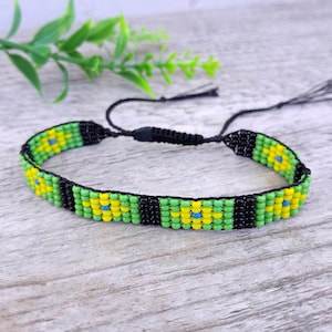 Beaded bracelet with Brazil flag, Patriotic Brazilian wristband, Loomed handwoven bracelet, Seed bead jewelry, South America symbol bracelet