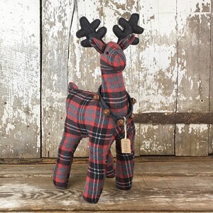 Fabric Reindeer Soft Sculpture: Cozy Cabin Christmas Decor, Classic Plaid Design (20.5" Tall, Lightweight Fabric, Seasonal Accent)