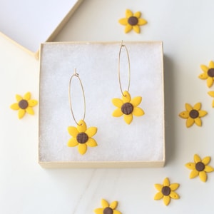 Clay Sunflower Earrings for Women, Sunflower Jewelry, Floral Hoop Earrings, Summer Earrings, Flower Earrings, Handmade Earrings, Gift Ideas