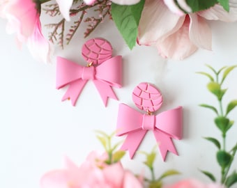 Pastel Pink Coquette Bow Earrings with Mexican Conchas