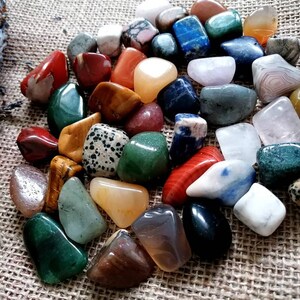 Mix Large tumbled stones starter set of crystals in a bag mixed healing  gemstones meditation altar reiki chakras kids home study beginners