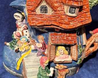 1995 Fitz & Floyd "Old Woman Who Lived In A Shoe" 24 oz Teapot - Ceramic. Hand Painted. Fables and Fables Collector's Series-Only 1500 made!