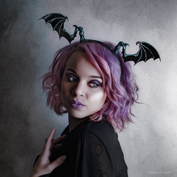 Batwing or Dragon Wing Headband / Realistic Gothic Headpiece / Vampire Headdress / Morrigan Cosplay / Witchy Costume / Dragon or Bat Wings