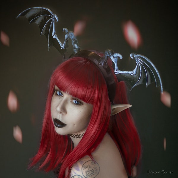 Batwing Headband / Realistic Gothic Batwing Headpiece / Vampire Headdress / Morrigan Cosplay / Witchy Occult Demon Costume