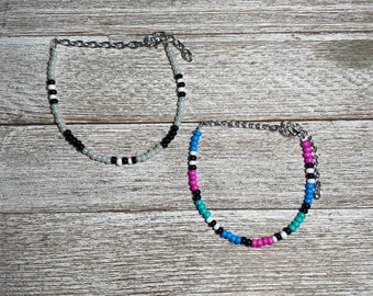 Adjustable funky seed bead bracelet, seed bead bracelet, minimalist bracelet, adjustable bracelet, beaded bracelet