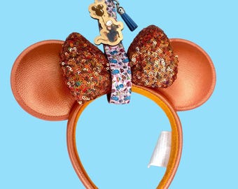 Remy headband holder, Ratatouille headband holder, hands-free Disney backpack ear holder for safe storage during rides, Remy Chef's Kiss