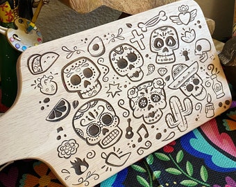 Day of the Dead Cutting Board | Día de los Muertos | Sugar Skulls | Mexican Gifts | Mexican Kitchen Decor | Ofrenda Decor | Laser Engraved