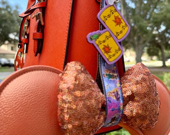 Tangled Lantern & Pascal Ear Holder