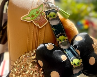 Grogu Ear Holder with Hand-Painted Charm | Star Wars Ear Strap | Holds Two Headbands | Cute Grogu Gift for Disney Trips