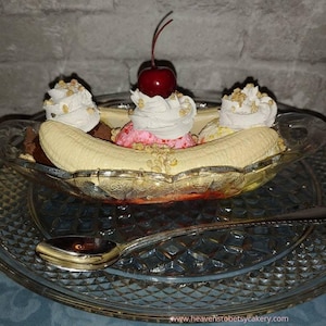 FAKE Banana Split Sundae in Vintage Heavy Glass Dessert Dish