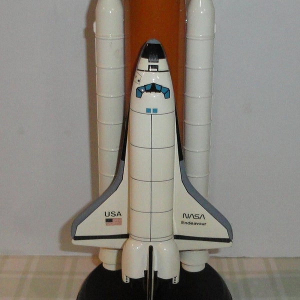 Space Shuttle Endeavor 1/200 Scale Model