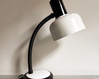 Lampada da scrivania vintage Veneta Lumi, lampada da tavolo italiana a collo d'oca bianca e nera, lampada da lavoro in stile Mid-Century Modern, Made in Italy
