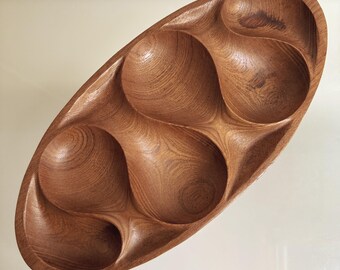 Grande ciotola vintage in teak Laur Jensen | Vassoio da portata diviso in stile danese Mid-Century Modern | Ciotola scultorea in teak massello per frutta