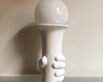 Lampada da tavolo vintage in ceramica scultorea, lampada a forma di vaso bianco, illuminazione moderna di metà secolo, lampada in ceramica artistica organica