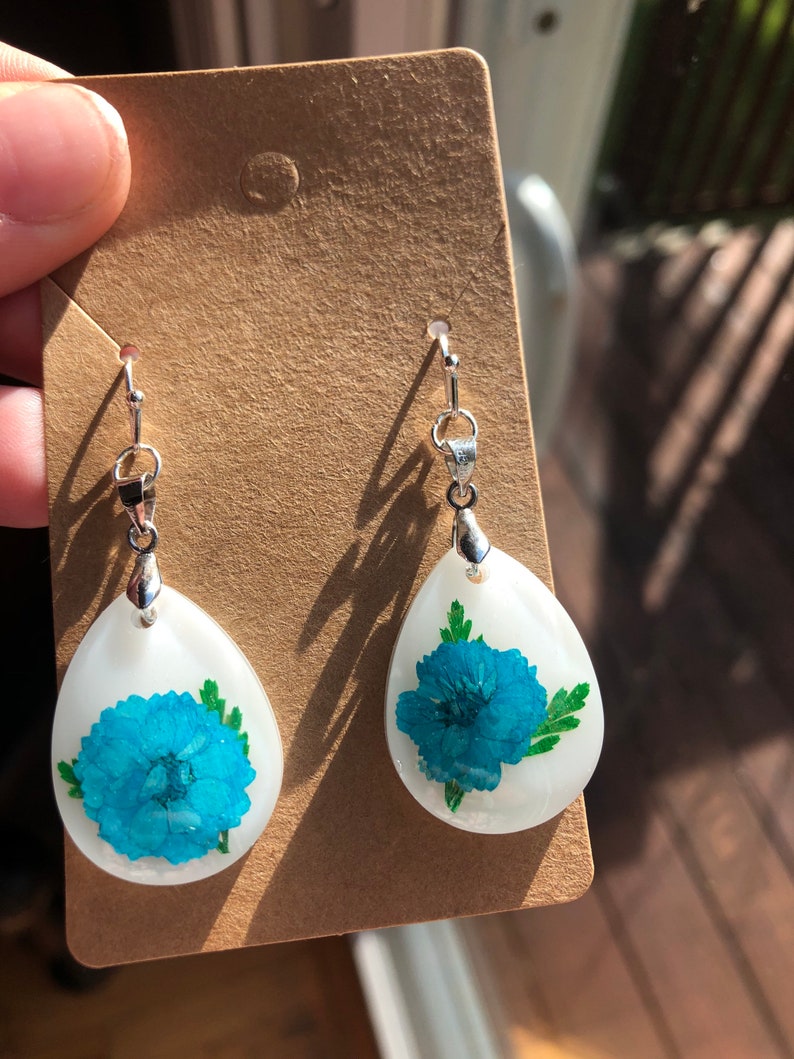 dried blue flower dangle earrings