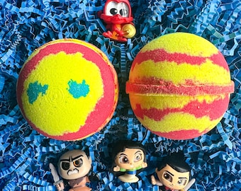 Bomba do kąpieli Mulan z zabawką, Bomba do kąpieli niespodzianka, Bomba do kąpieli Disney, Pomysły na prezent urodzinowy dla dzieci, Prezenty świąteczne, Prezent do skarpety