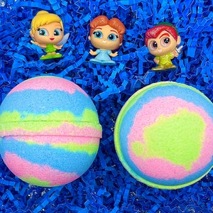 Peter Pan bath bomb, disney bath bombs, bath bombs for kids, bath bombs with toys, Stocking Stuffer, Christmas Gifts for Kids