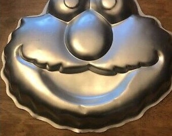 Wilton Cake Pans - Multiple Cake Pans Available