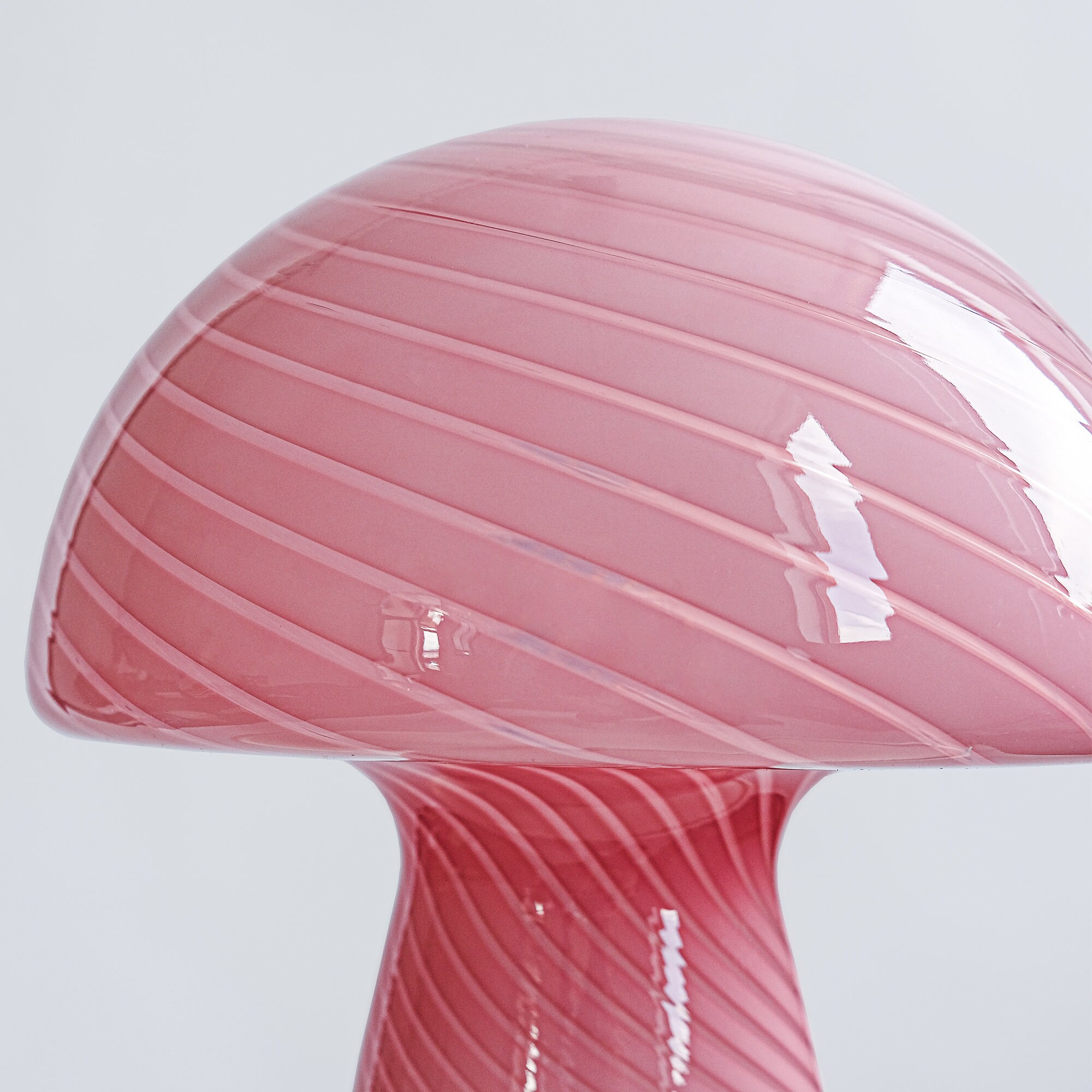 Pink glass 2024 mushroom lamp
