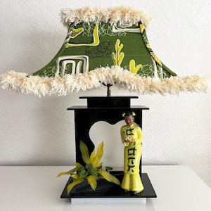 Vintage MOSS LAMP With Lucite Base Pair of Figurines Barkcloth Vintage MOSS LAMP With Lucite Base Pair of Figurines Barkcloth
