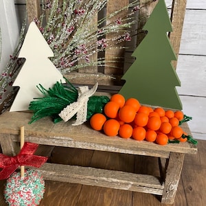 Reindeer Carrots, Wood bead carrots, carrot tiered tray decor, Christmas tiered tray decor, reindeer, Farmhouse Decor