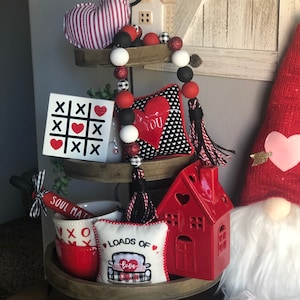 Paquete de decoración Soul Mate, San Valentín, juego de 3, bandeja escalonada de San Valentín, guirnalda, rodillo, etiqueta de madera, mini letrero