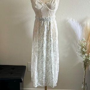 Two-Tone Floral Lace Skirt (High Waisted Skirt / Elastic Waist / Relax Fit /  Cute Casual Skirt / Asymmetrical / Cottagecore / Boho)