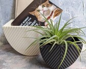 Modern Wall Planter, Indoor retro decorations, 3d printed, handmade, Mid Century Interior, Boho planter gift, plant wall hanging planter
