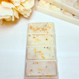 Banana Bread Wax Melts | 100% Natural Soy | Strong Scented | Flower Petals | Gifts | Wax Tarts | Home Fragrance | Vegan | Snap Bars